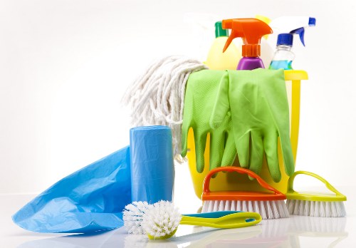 Professional move out cleaning service in a Wandsworth apartment