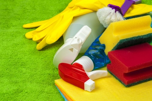 Turnover cleaning tasks in a Wandsworth rental kitchen and bathroom