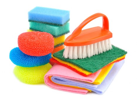 Move out cleaning team working in a Wandsworth home before checkout